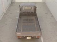 Isuzu ELF лот № 95 оценка 3.5  с аукциона в Японии 2