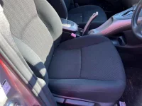 Toyota AURIS лот № 70110 оценка 3.5  с аукциона в Японии 6