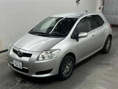 Toyota AURIS  с аукциона в Японии