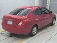 Nissan LATIO лот № 90223 оценка 3.5  с аукциона в Японии 1