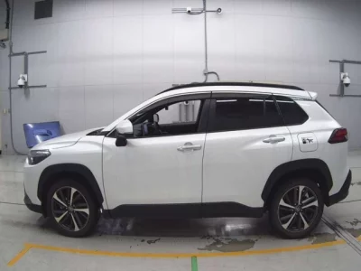 Toyota COROLLA CROSS  с аукциона в Японии