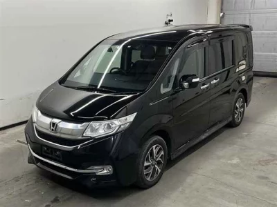 Honda STEP WAGON  с аукциона в Японии