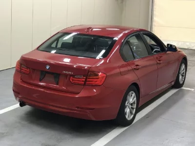 BMW 3-Series  с аукциона в Японии