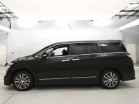 Nissan ELGRAND лот № 33301 оценка 4.5  с аукциона в Японии 3
