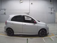 Nissan MARCH лот № 30185 оценка 4  с аукциона в Японии 2