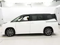 Toyota VOXY лот № 36355 оценка 4  с аукциона в Японии 3