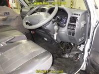 Mazda BONGO лот № 30001 оценка 3.5  с аукциона в Японии 2