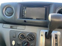 Nissan CARAVAN VAN лот № 70128 оценка 4  с аукциона в Японии 5