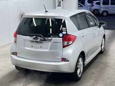 Subaru TREZIA  с аукциона в Японии