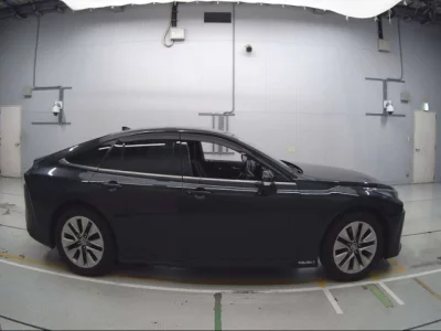 Toyota MIRAI  с аукциона в Японии