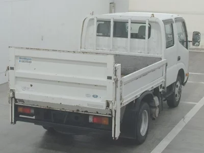 Toyota DYNA  с аукциона в Японии