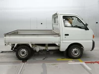 Suzuki CARRY TRUCK лот № 13093 оценка 3.5  с аукциона в Японии 2