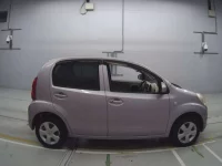 Toyota PASSO лот № 90269 оценка 4  с аукциона в Японии 2