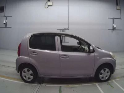 Toyota PASSO  с аукциона в Японии