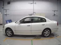 Nissan CIMA лот № 30211 оценка 4  с аукциона в Японии 3