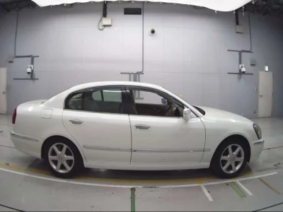 Nissan CIMA  с аукциона в Японии