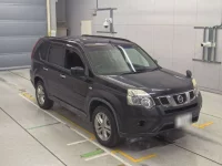 Nissan X-TRAIL лот № 30209 оценка 4  с аукциона в Японии 4