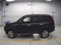 Nissan X-TRAIL лот № 30209 оценка 4  с аукциона в Японии 3