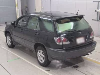 Toyota HARRIER лот № 90283 оценка 3.5  с аукциона в Японии 5