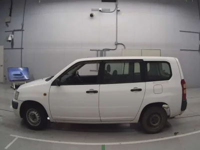 Toyota SUCCEED  с аукциона в Японии