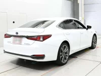 Lexus ES лот № 36375 оценка 4.5  с аукциона в Японии 1