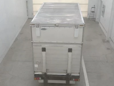 Isuzu ELF  с аукциона в Японии