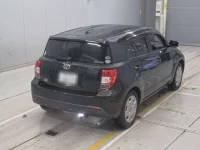 Toyota IST лот № 36381 оценка 3  с аукциона в Японии 1