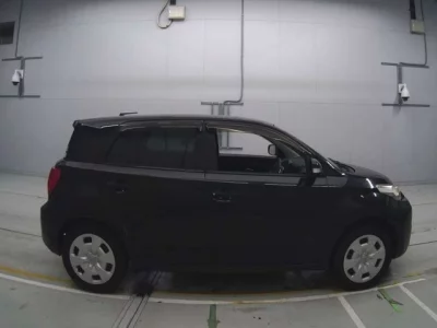 Toyota IST  с аукциона в Японии