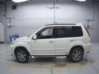 Nissan X-TRAIL лот № 30223 оценка R  с аукциона в Японии 3