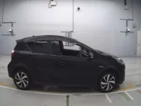 Toyota AQUA лот № 90303 оценка 4  с аукциона в Японии 2