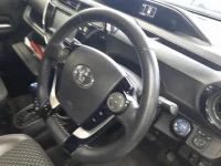 Toyota AQUA лот № 90303 оценка 4  с аукциона в Японии 6