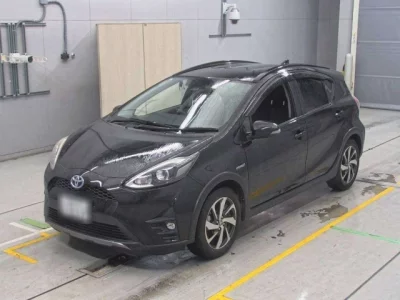 Toyota AQUA  с аукциона в Японии