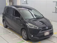 Toyota SIENTA лот № 90306 оценка 3.5  с аукциона в Японии 4