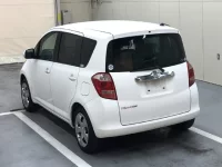 Toyota RACTIS лот № 6089 оценка 3.5  с аукциона в Японии 1