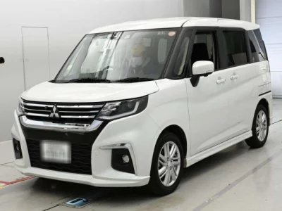 Mitsubishi DELICA D2  с аукциона в Японии