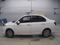 Toyota COROLLA AXIO лот № 30242 оценка 4  с аукциона в Японии 3
