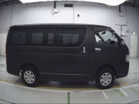 Toyota HIACE VAN лот № 40006 оценка 3.5  с аукциона в Японии 2
