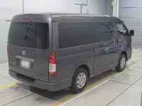 Toyota HIACE VAN лот № 40008 оценка 4  с аукциона в Японии 1
