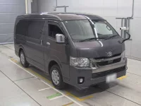 Toyota HIACE VAN лот № 40008 оценка 4  с аукциона в Японии 4