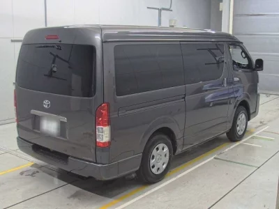 Toyota HIACE VAN  с аукциона в Японии