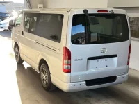 Toyota HIACE VAN лот № 3396 оценка R  с аукциона в Японии 4
