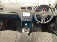Volkswagen POLO лот № 3398 оценка 3.5  с аукциона в Японии 2