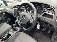 Volkswagen GOLF TOURAN лот № 35042 оценка 4  с аукциона в Японии 2