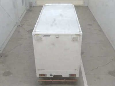 Isuzu ELF  с аукциона в Японии