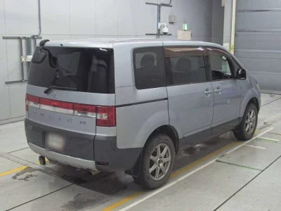 Mitsubishi DELICA D5  с аукциона в Японии