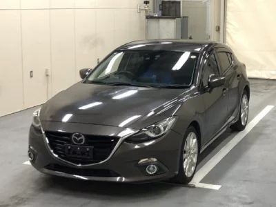 Mazda AXELA  с аукциона в Японии