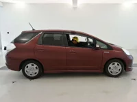 Honda FIT SHUTTLE лот № 30258 оценка 3.5  с аукциона в Японии 2