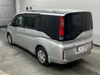 Honda STEP WAGON лот № 10151 оценка 3.5  с аукциона в Японии 1