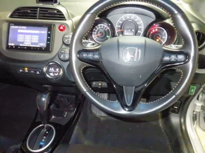 Honda FIT SHUTTLE  с аукциона в Японии