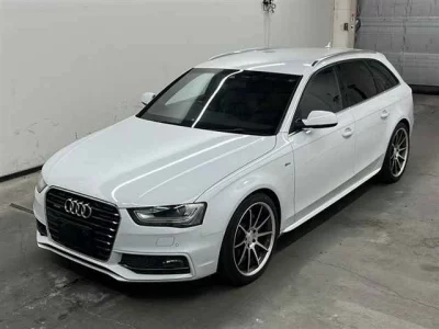 Audi A4  с аукциона в Японии